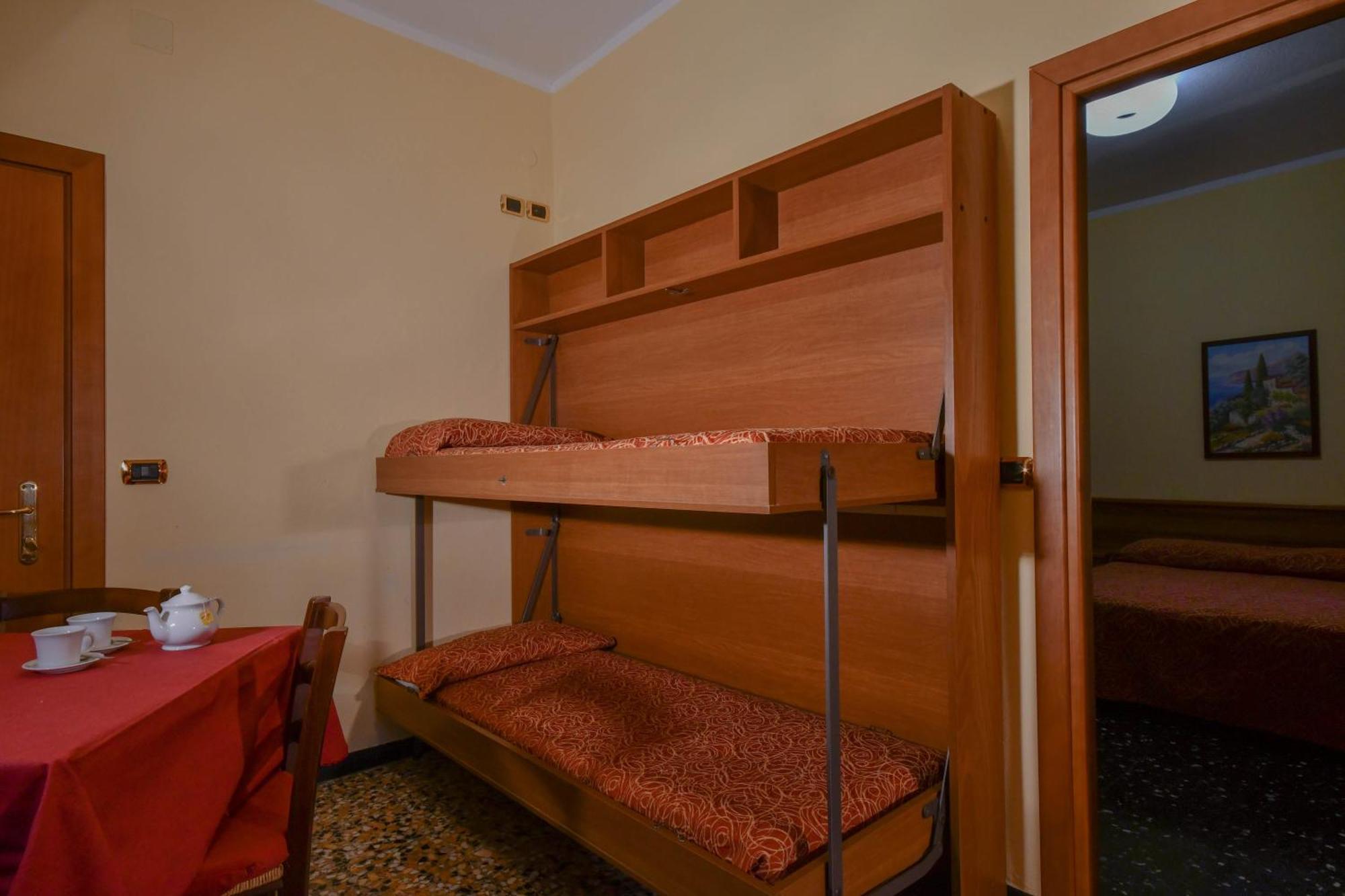 Hotel Residence Paradiso Moneglia Camera foto