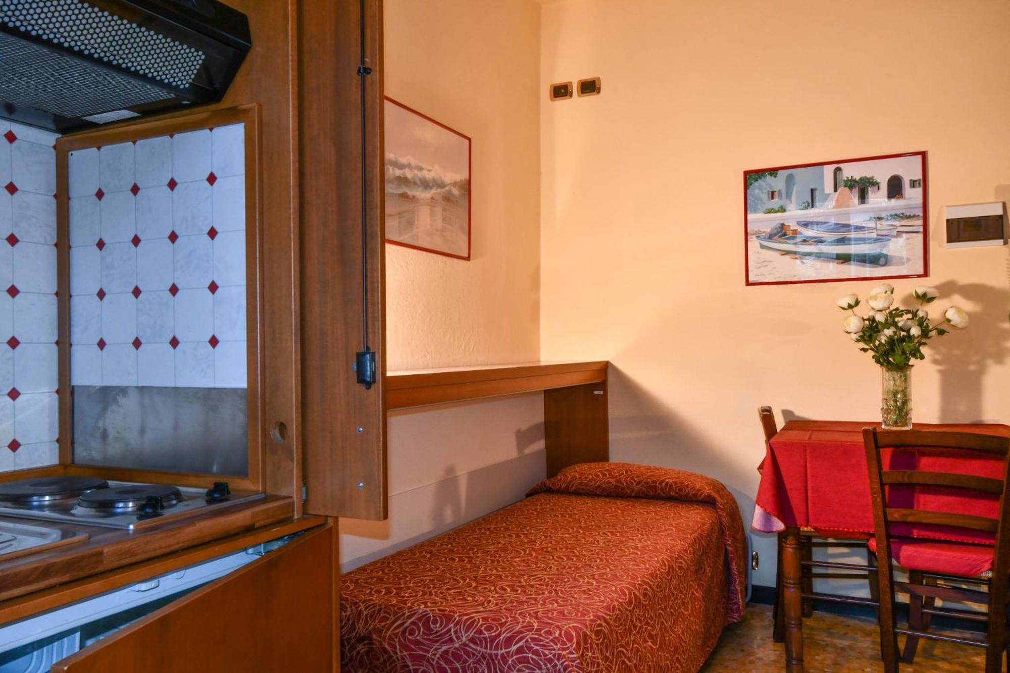 Hotel Residence Paradiso Moneglia Camera foto