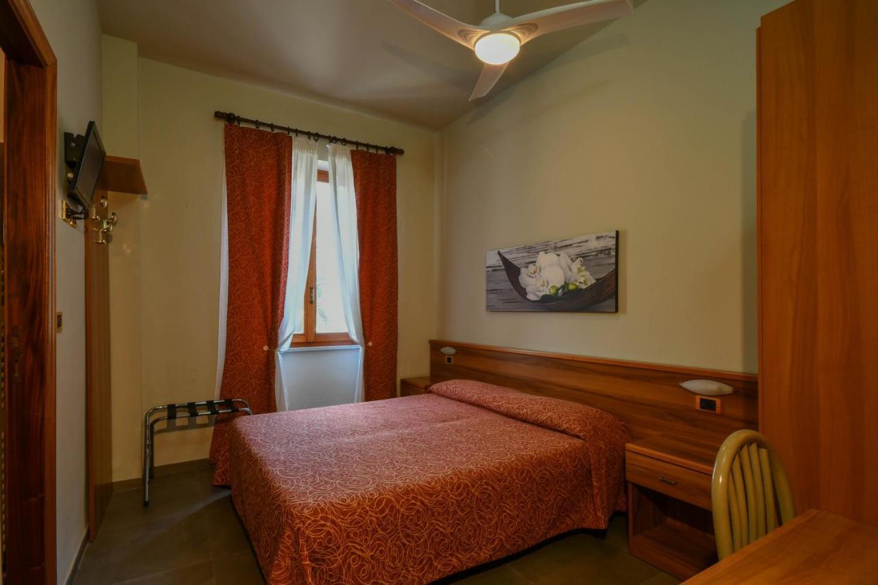 Hotel Residence Paradiso Moneglia Camera foto